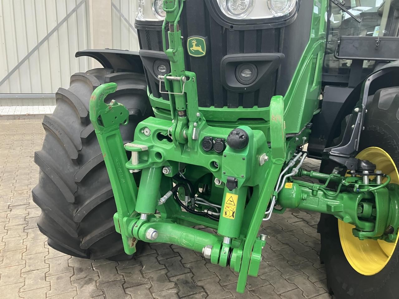John Deere 6R 140 - Traktor: slika 3 John Deere 6R 140 - Traktor: slika 3