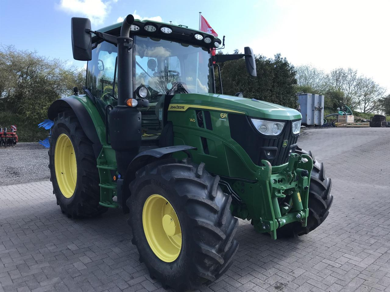 John Deere 6R 140 - Traktor: slika 2 John Deere 6R 140 - Traktor: slika 2