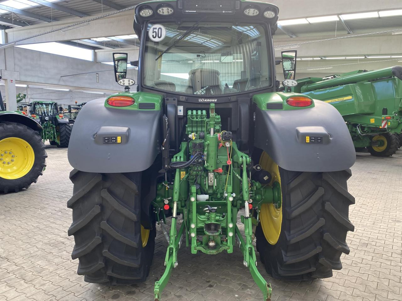 John Deere 6R 155 - Traktor: slika 5 John Deere 6R 155 - Traktor: slika 5