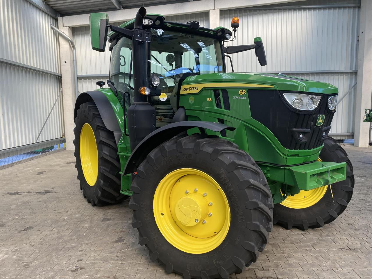 John Deere 6R 155 - Traktor: slika 3 John Deere 6R 155 - Traktor: slika 3