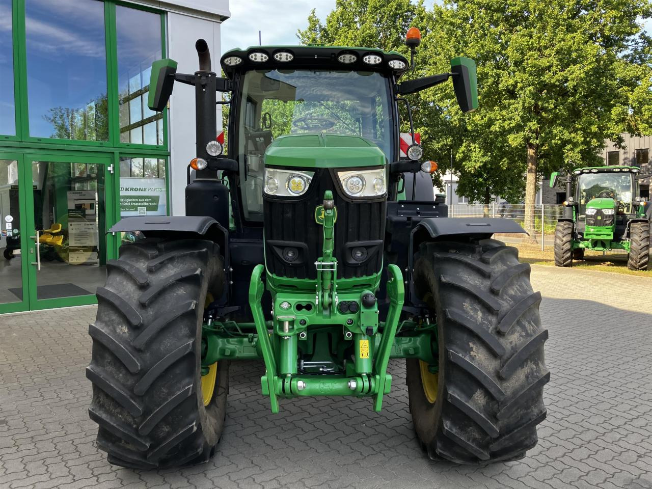 John Deere 6R 175 - Traktor: slika 3 John Deere 6R 175 - Traktor: slika 3