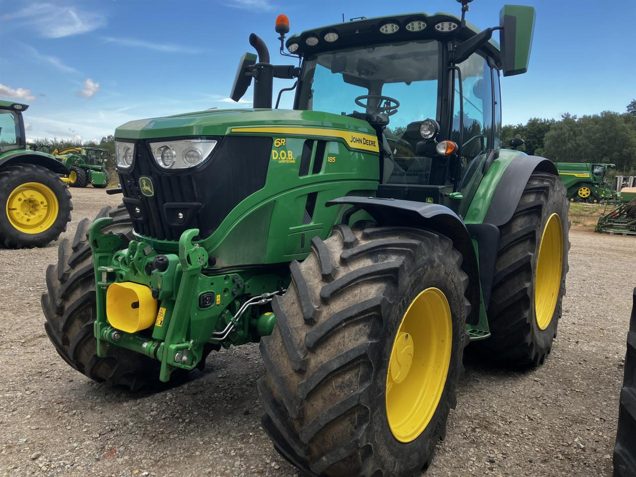 John Deere 6R 185 - Traktor: slika 1 John Deere 6R 185 - Traktor: slika 1