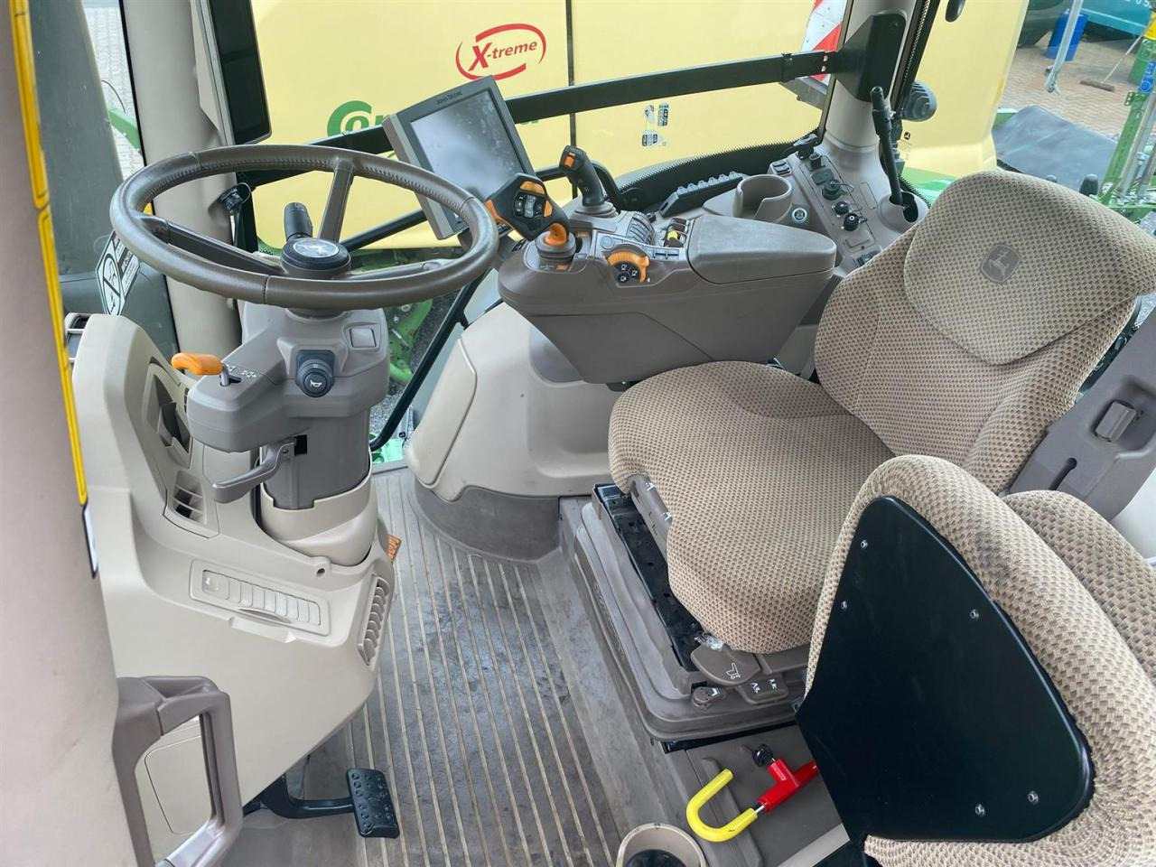 John Deere 6R 185 - Traktor: slika 5 John Deere 6R 185 - Traktor: slika 5