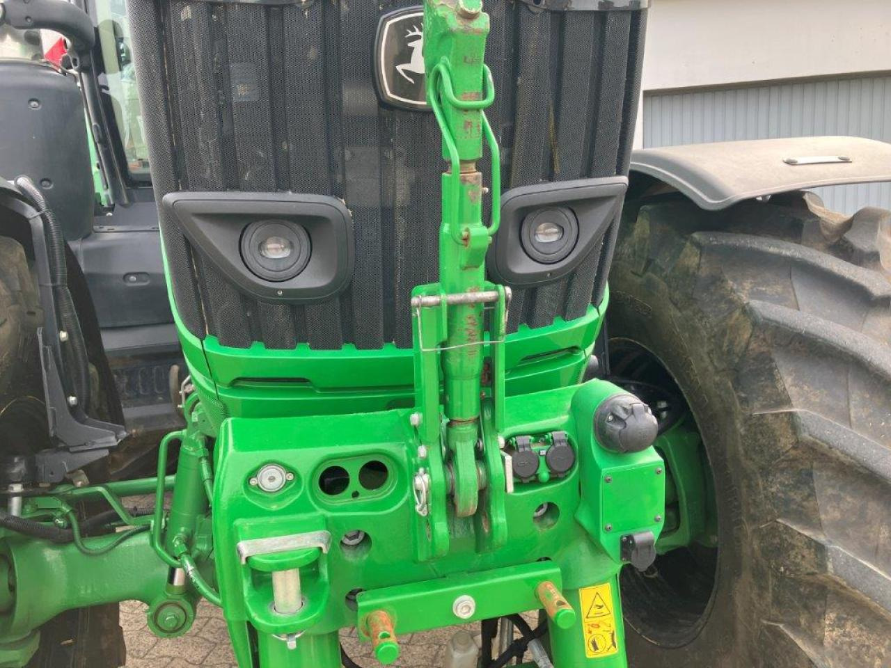 John Deere 6R 250 - Traktor: slika 3 John Deere 6R 250 - Traktor: slika 3