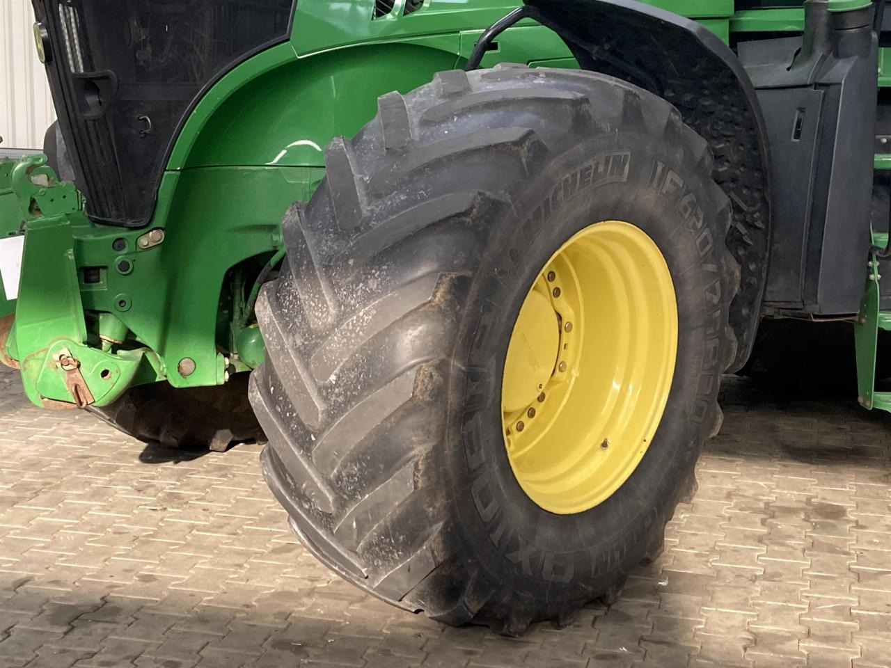 John Deere 7260R - Traktor: slika 2 John Deere 7260R - Traktor: slika 2