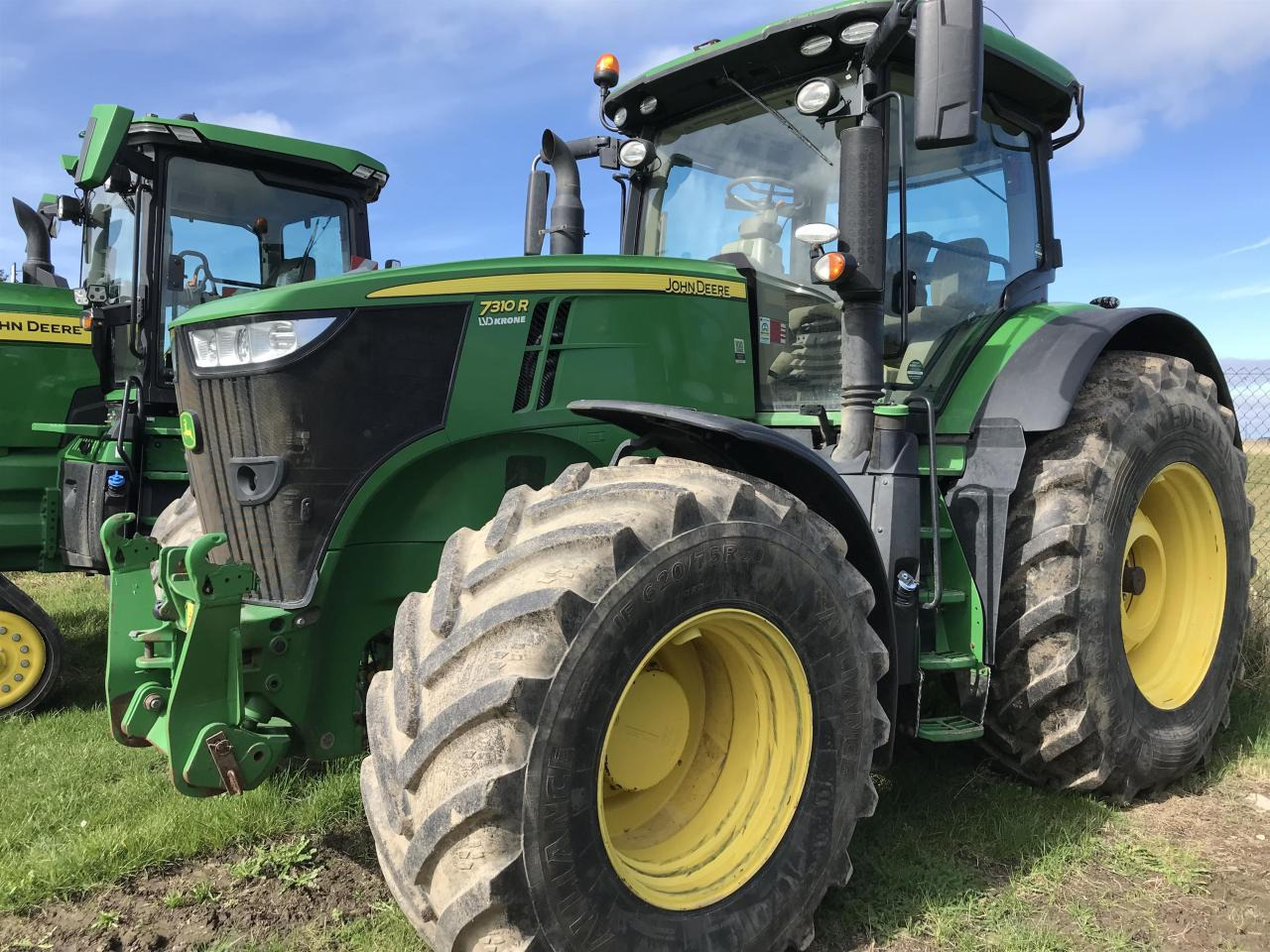 John Deere 7310R - Traktor: slika 1 John Deere 7310R - Traktor: slika 1