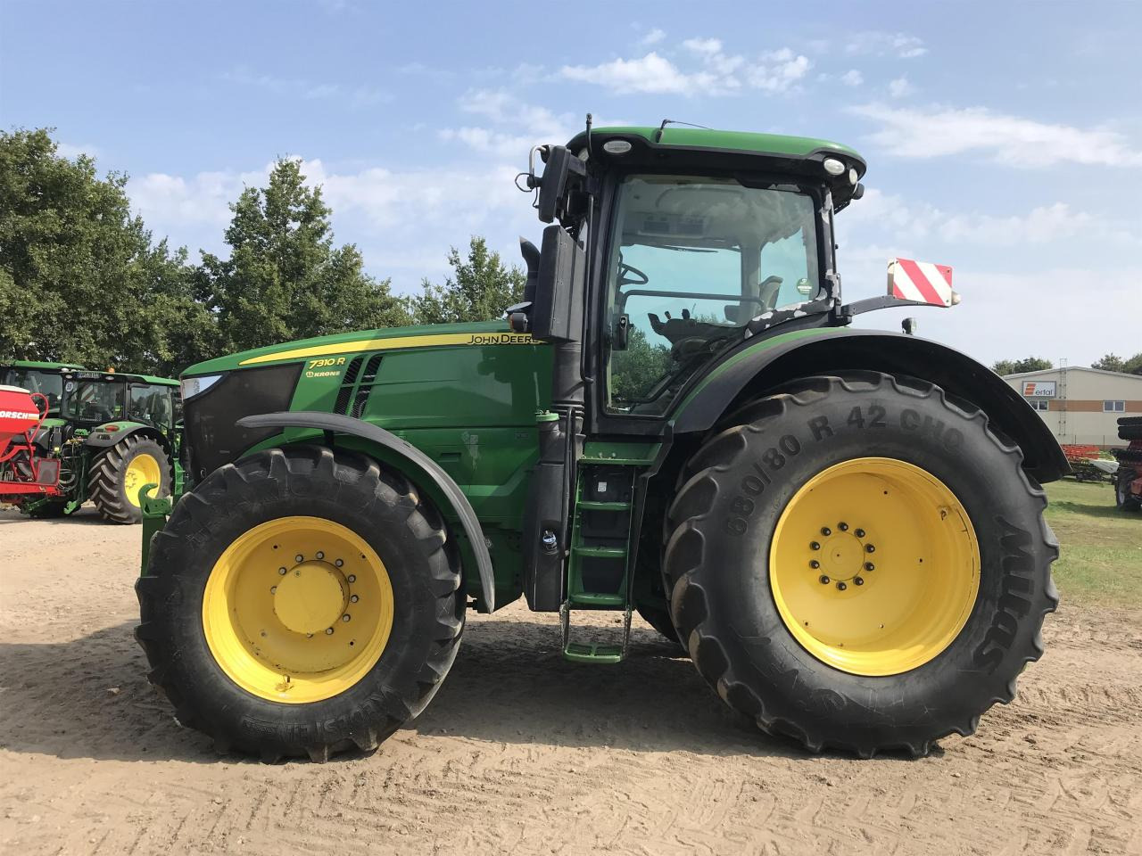 John Deere 7310R - Traktor: slika 1 John Deere 7310R - Traktor: slika 1