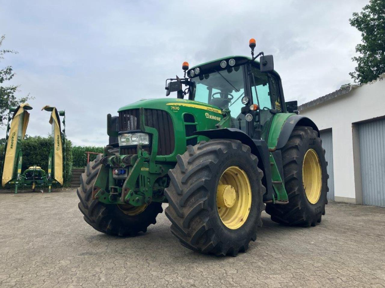 John Deere 7530 PREMIUM - Traktor: slika 2 John Deere 7530 PREMIUM - Traktor: slika 2
