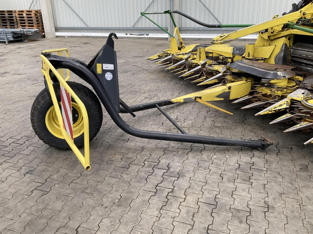 John Deere 7750i - Kombajn za krmo: slika 2 John Deere 7750i - Kombajn za krmo: slika 2