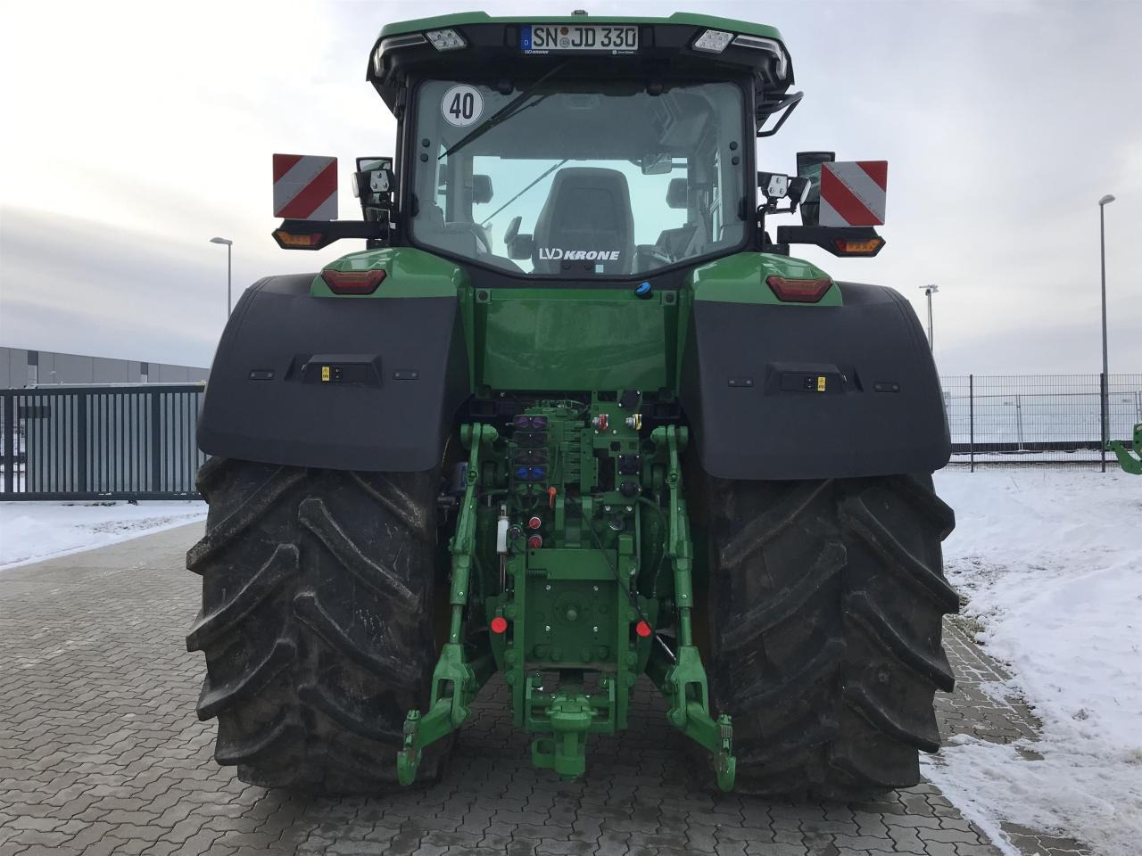 John Deere 7R 330 - Traktor: slika 5 John Deere 7R 330 - Traktor: slika 5