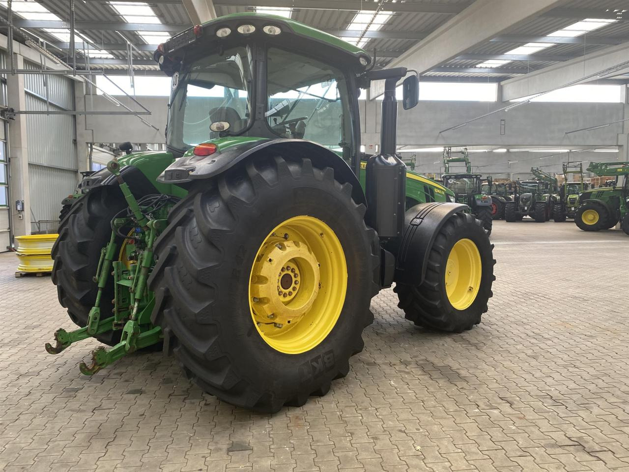 John Deere 8360R - Traktor: slika 5 John Deere 8360R - Traktor: slika 5
