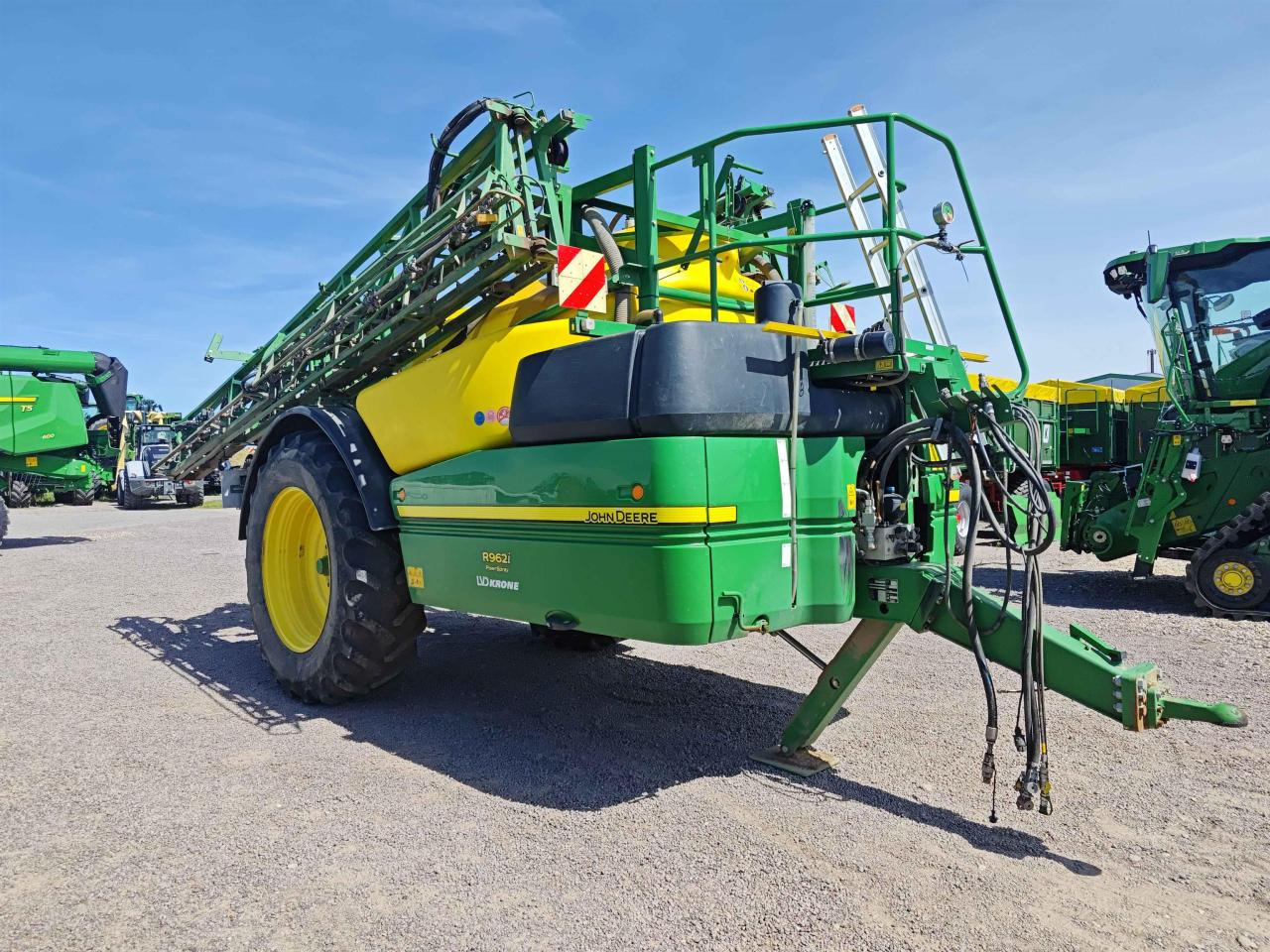John Deere R962i - Vlečna škropilnica: slika 2 John Deere R962i - Vlečna škropilnica: slika 2