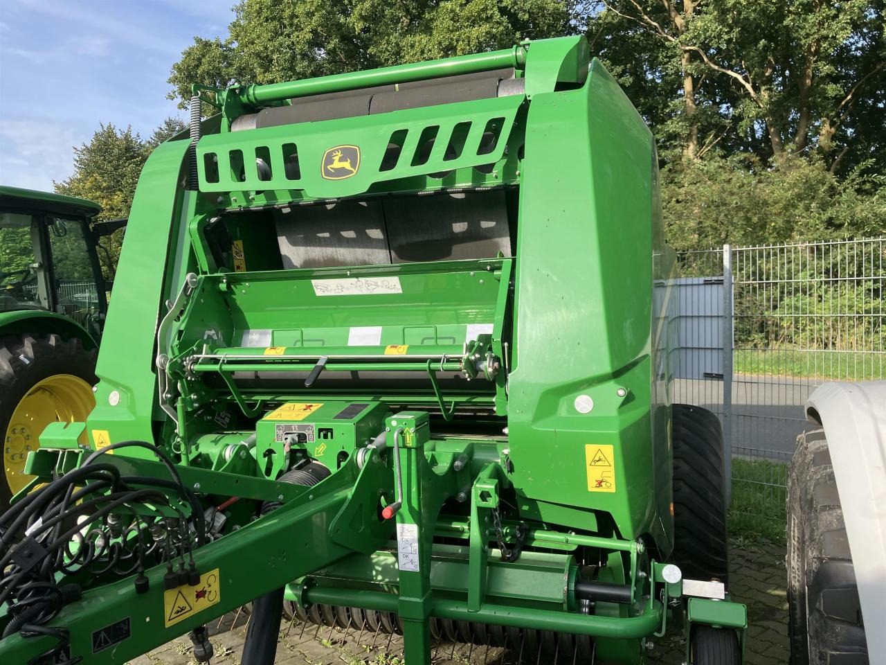 John Deere V461R - Balirka za okrogle bale: slika 3 John Deere V461R - Balirka za okrogle bale: slika 3