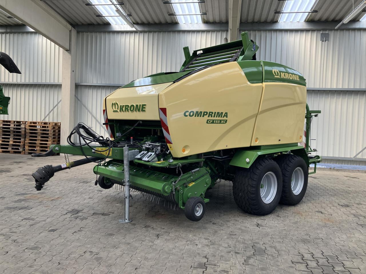 Krone CF 155 XC Comprima - Balirka za okrogle bale: slika 2 Krone CF 155 XC Comprima - Balirka za okrogle bale: slika 2