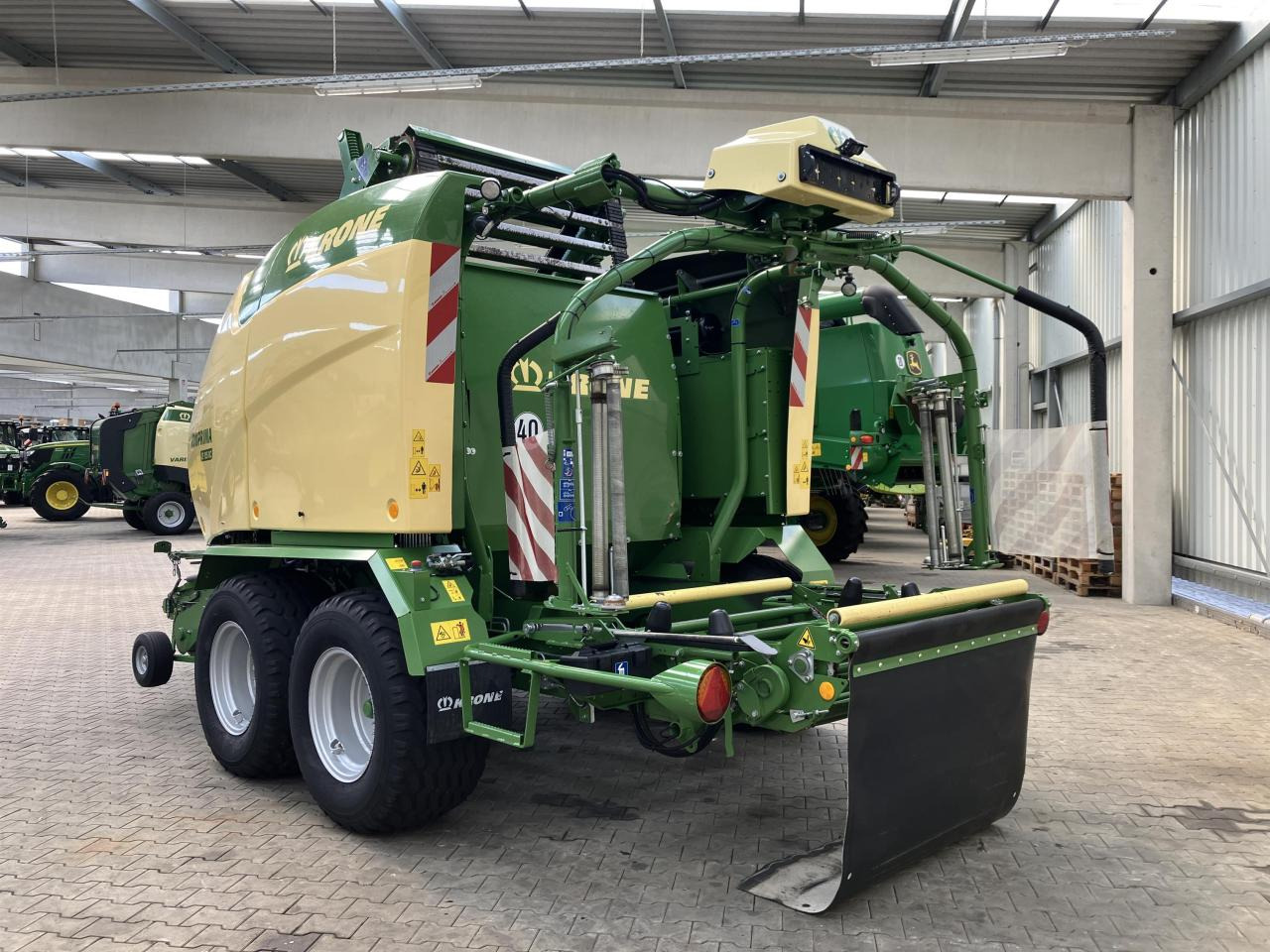 Krone CF 155 XC Comprima - Balirka za okrogle bale: slika 3 Krone CF 155 XC Comprima - Balirka za okrogle bale: slika 3