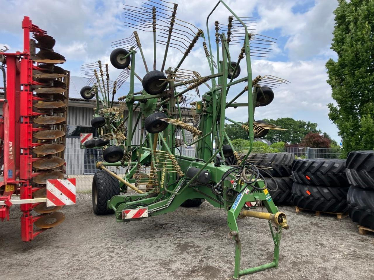 Krone SWADRO 1400 - Obračalnik/ Zgrabljalnik: slika 1 Krone SWADRO 1400 - Obračalnik/ Zgrabljalnik: slika 1