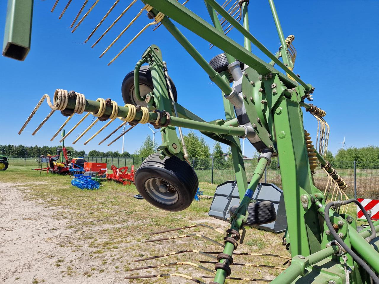 Krone Swadro 807 - Obračalnik/ Zgrabljalnik: slika 4 Krone Swadro 807 - Obračalnik/ Zgrabljalnik: slika 4