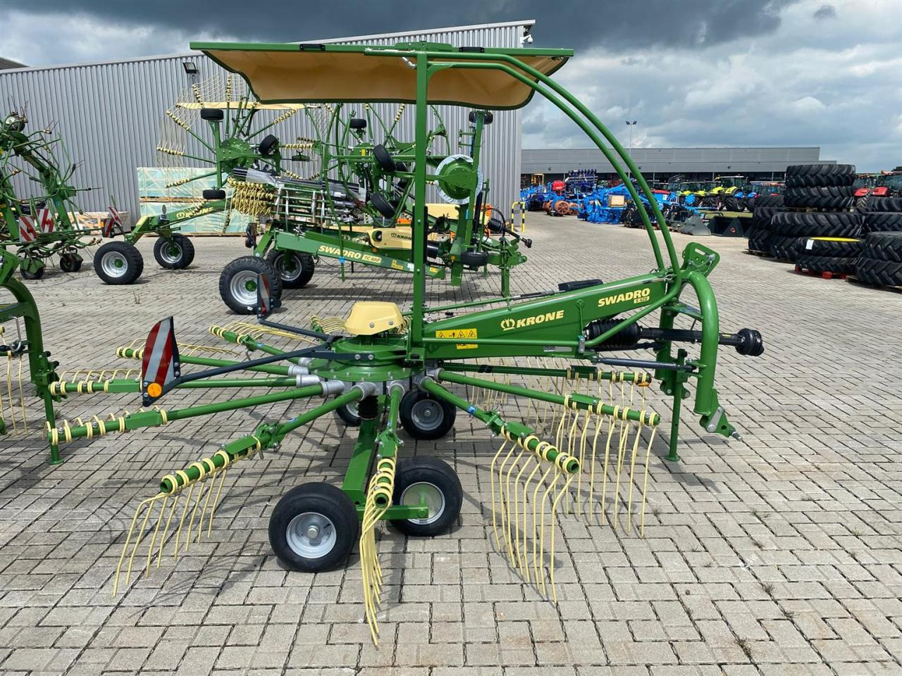 Krone Swadro S 420 - Obračalnik/ Zgrabljalnik: slika 4 Krone Swadro S 420 - Obračalnik/ Zgrabljalnik: slika 4