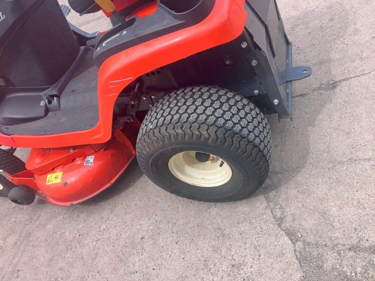 Vrtna kosilnica Kubota GR1600-ID-II: slika 7 Vrtna kosilnica Kubota GR1600-ID-II: slika 7