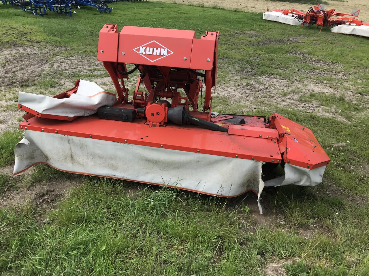 Kuhn FC883 & FC 313F-FF - Kosilnica: slika 2 Kuhn FC883 & FC 313F-FF - Kosilnica: slika 2