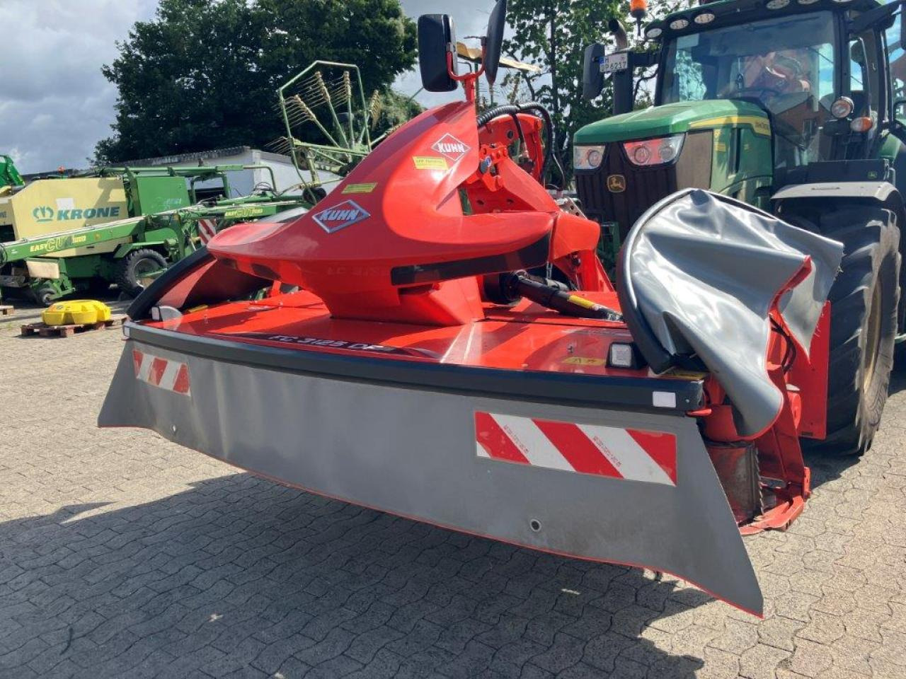 Kuhn FC9330D-RA - Kosilnica: slika 5 Kuhn FC9330D-RA - Kosilnica: slika 5