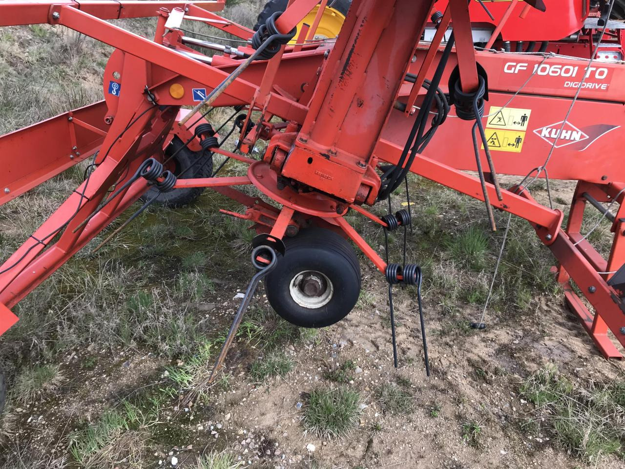 Kuhn GF 10601TO - Obračalnik/ Zgrabljalnik: slika 4 Kuhn GF 10601TO - Obračalnik/ Zgrabljalnik: slika 4