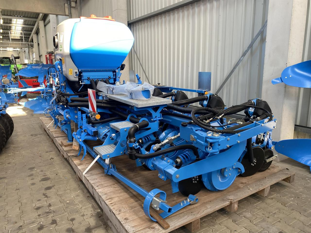 Lemken Azurit 10 K 8 - Natančna sejalnica: slika 4 Lemken Azurit 10 K 8 - Natančna sejalnica: slika 4