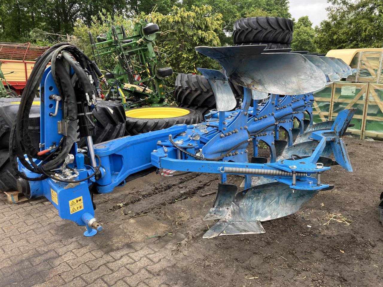 Lemken Juwel 8 M V OF U 5 L100 - Plug: slika 1 Lemken Juwel 8 M V OF U 5 L100 - Plug: slika 1