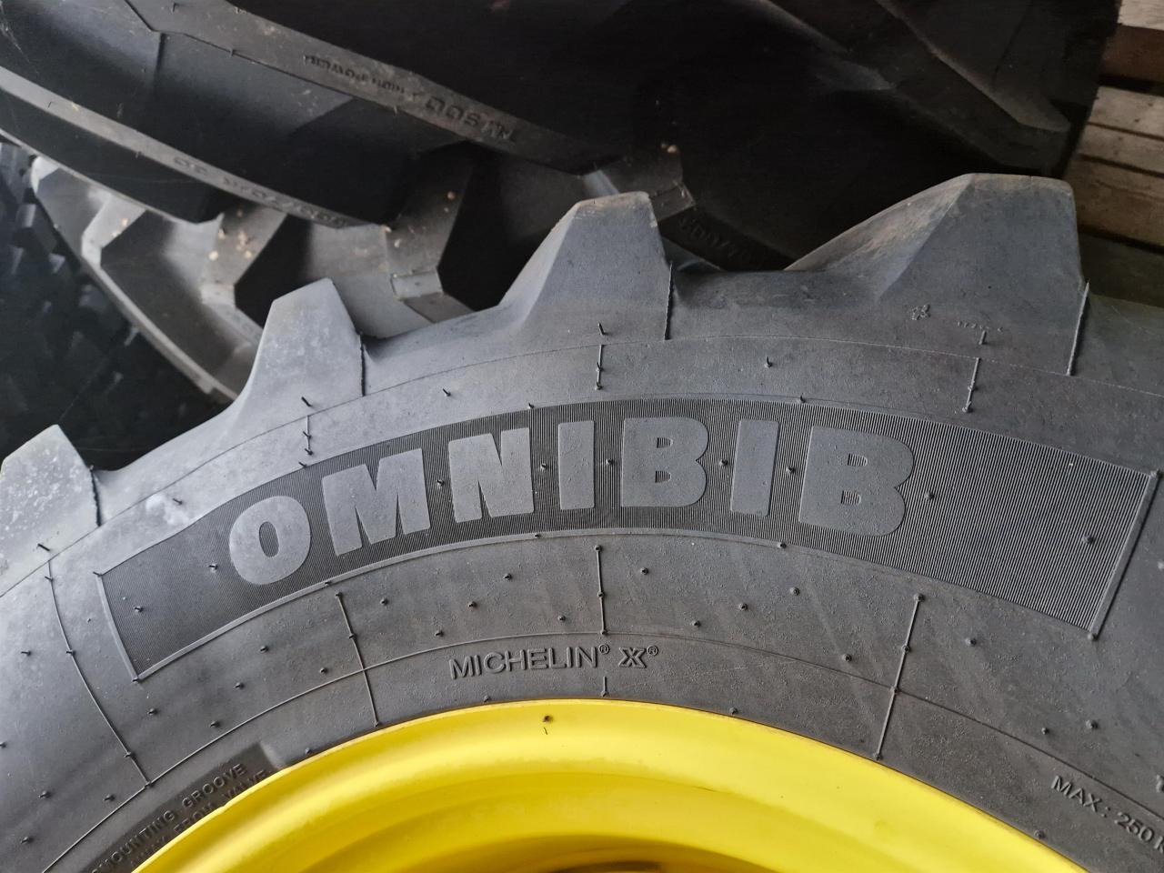 Michelin 420/70R24 - Guma za Kmetijski stroj: slika 4 Michelin 420/70R24 - Guma za Kmetijski stroj: slika 4