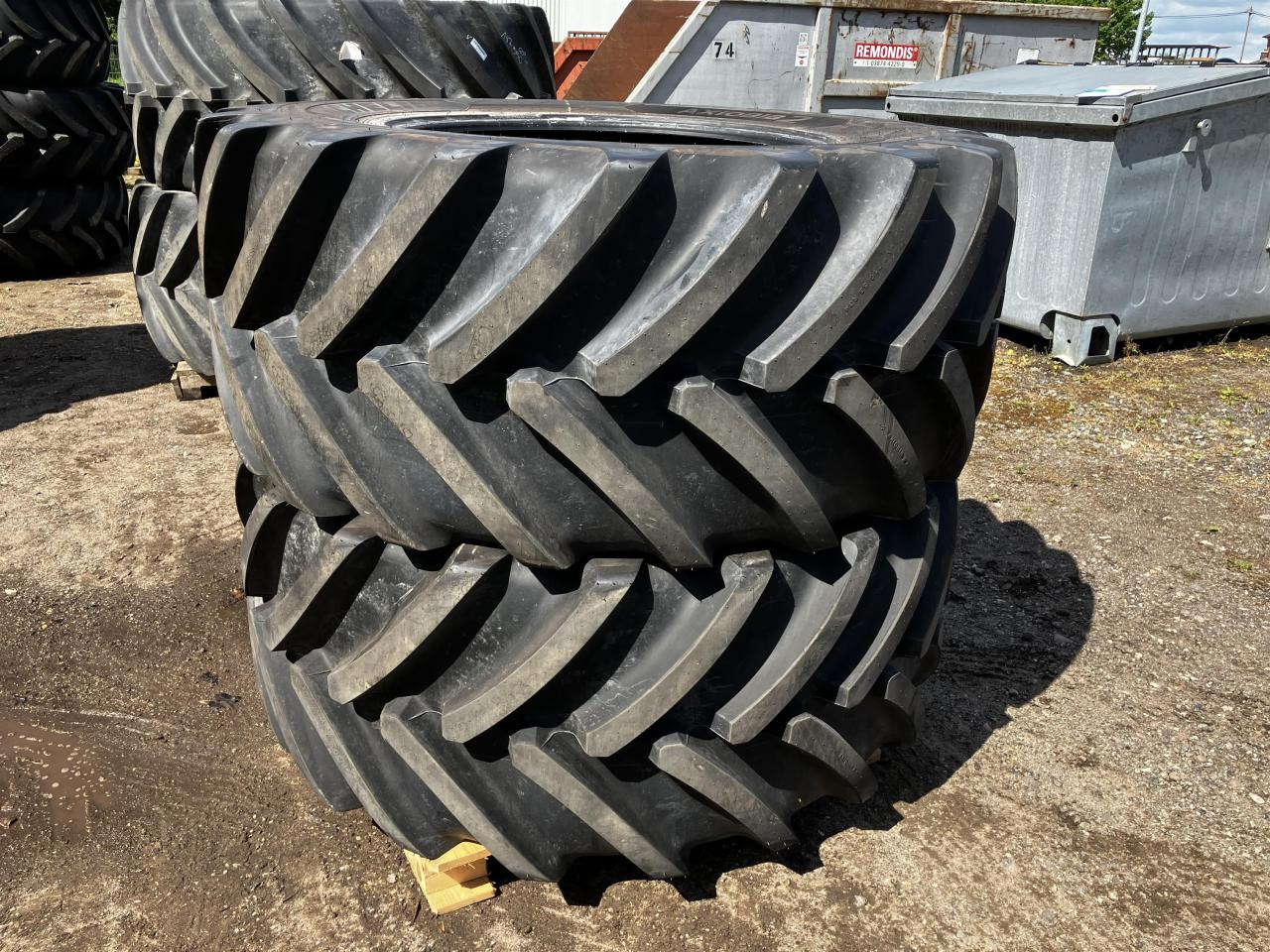 Michelin 710/55R34 VF - Guma za Kmetijski stroj: slika 1 Michelin 710/55R34 VF - Guma za Kmetijski stroj: slika 1