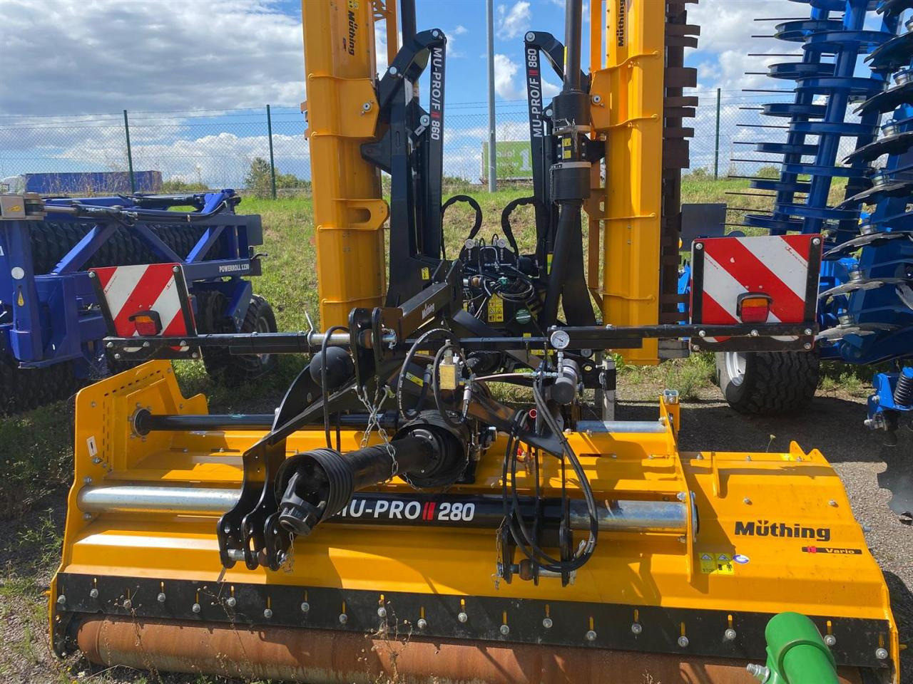 Müthing MU-PRO/F 860 Vario - Mulčer kladivar: slika 1 Müthing MU-PRO/F 860 Vario - Mulčer kladivar: slika 1
