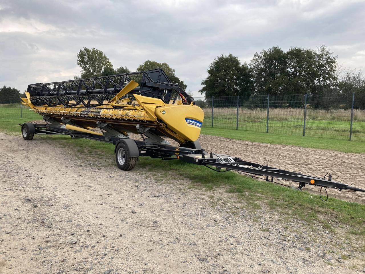 New Holland CX 8.90 - Kombajn harvester: slika 4 New Holland CX 8.90 - Kombajn harvester: slika 4