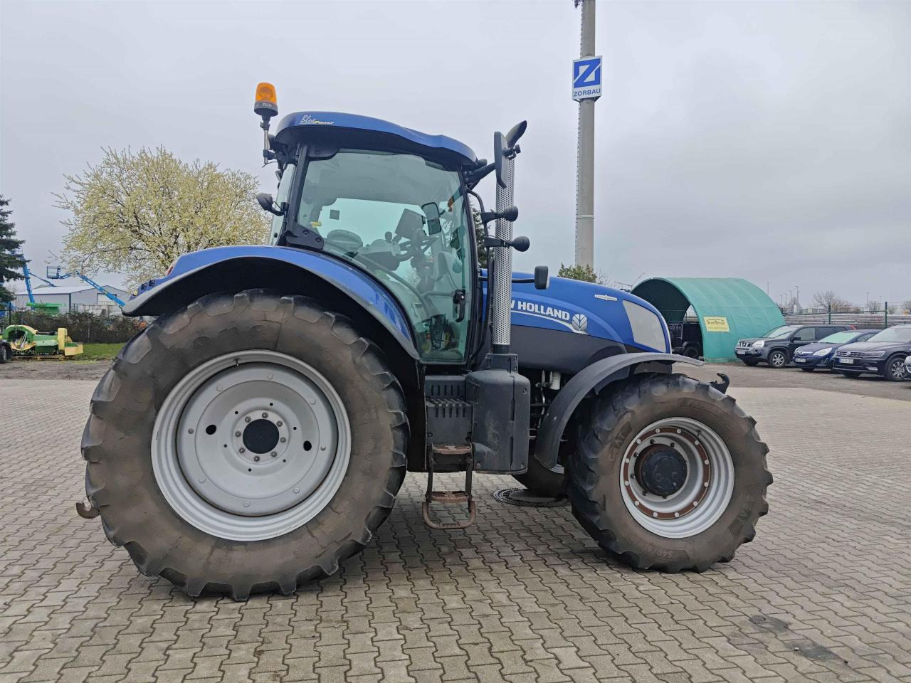 New Holland T7.200 - Traktor: slika 2 New Holland T7.200 - Traktor: slika 2