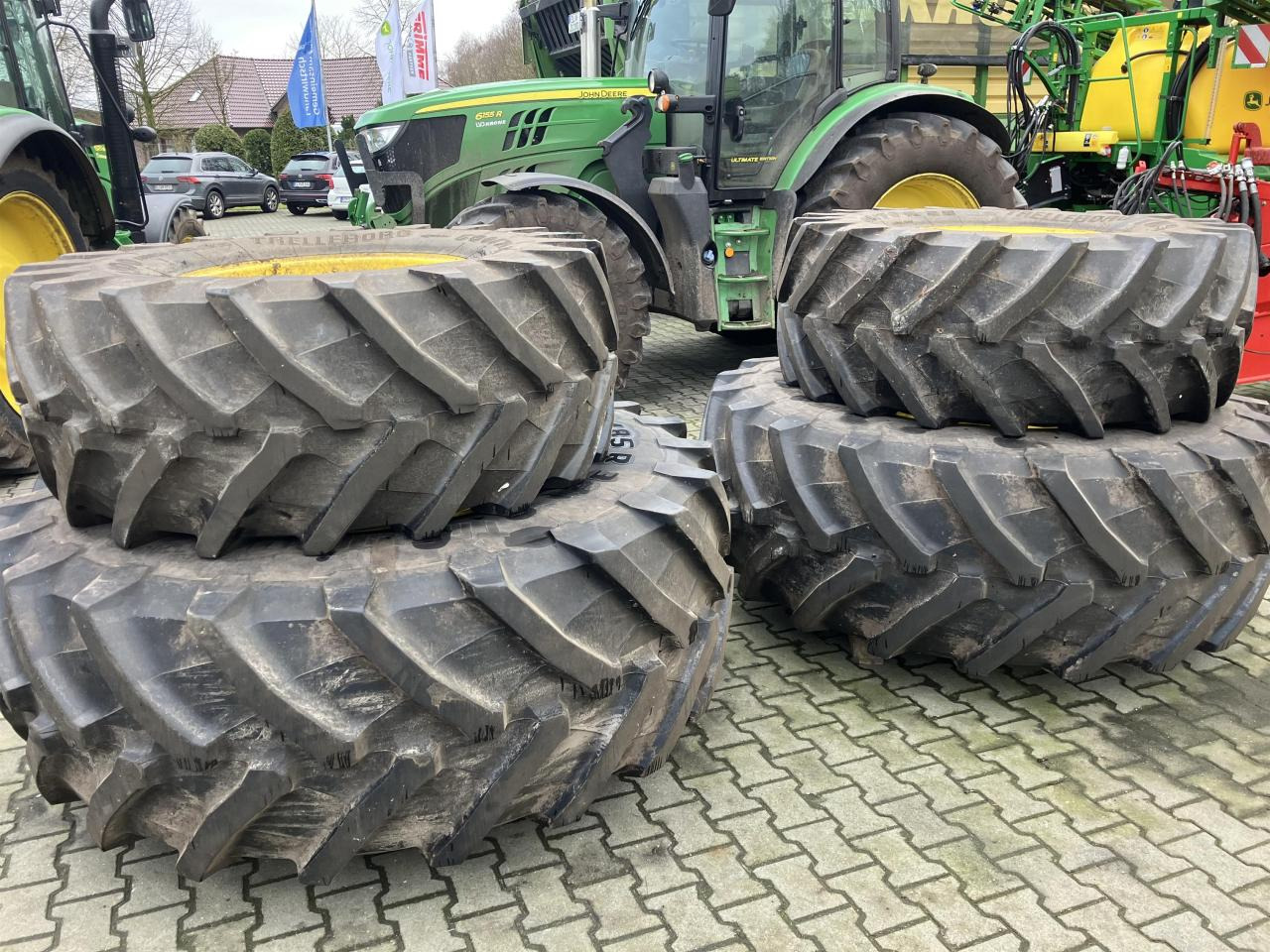 Trelleborg 600/70R28 & 650/85R38 - Guma za Kmetijski stroj: slika 1 Trelleborg 600/70R28 & 650/85R38 - Guma za Kmetijski stroj: slika 1