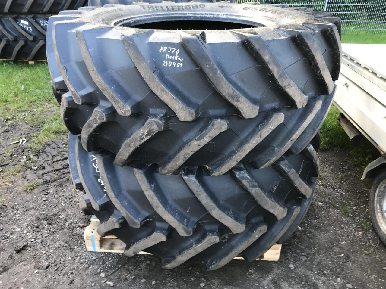 Trelleborg 650/60R34 - Guma za Kmetijski stroj: slika 1 Trelleborg 650/60R34 - Guma za Kmetijski stroj: slika 1