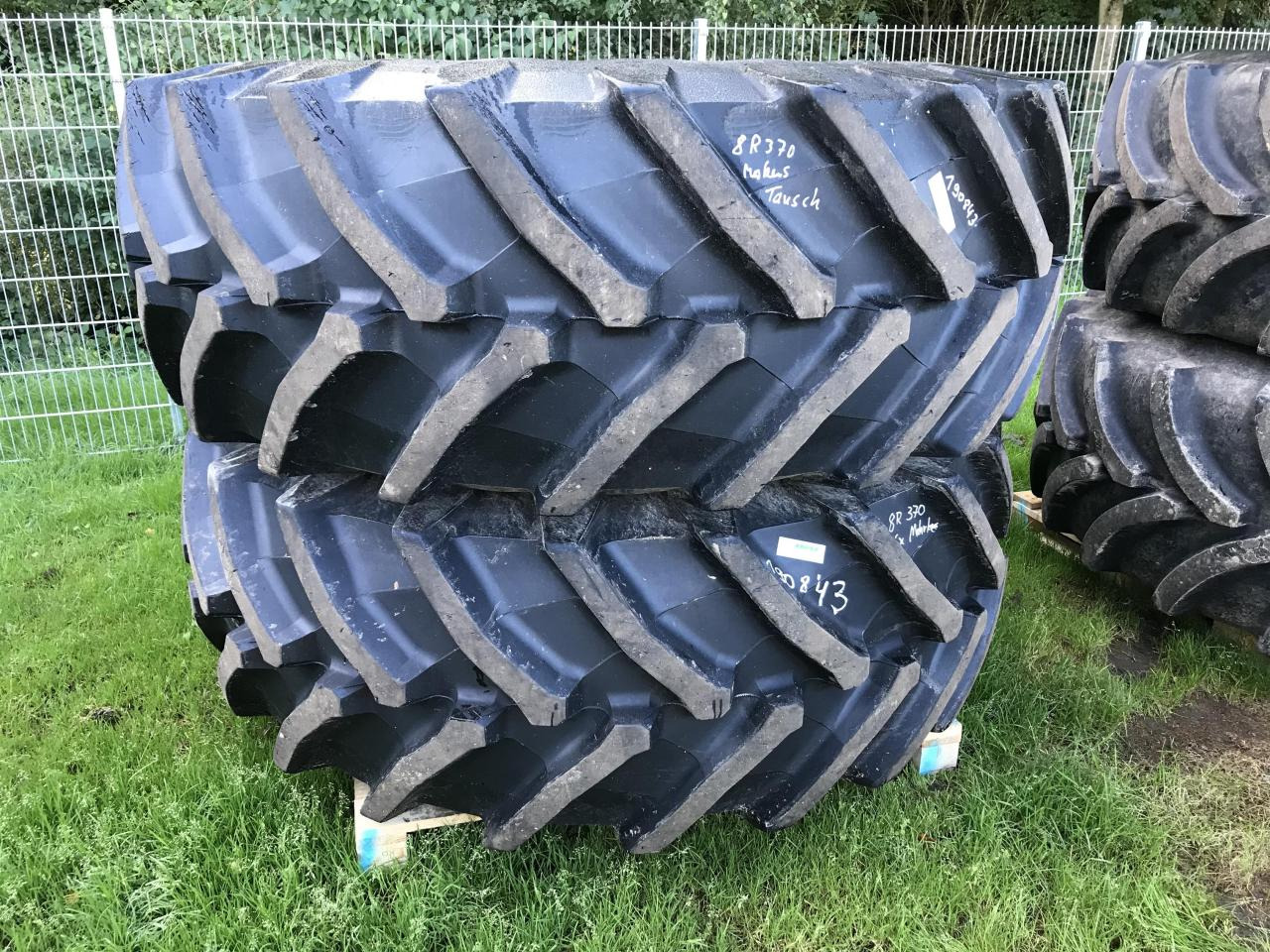 Trelleborg 710/75R42 - Guma za Kmetijski stroj: slika 1 Trelleborg 710/75R42 - Guma za Kmetijski stroj: slika 1