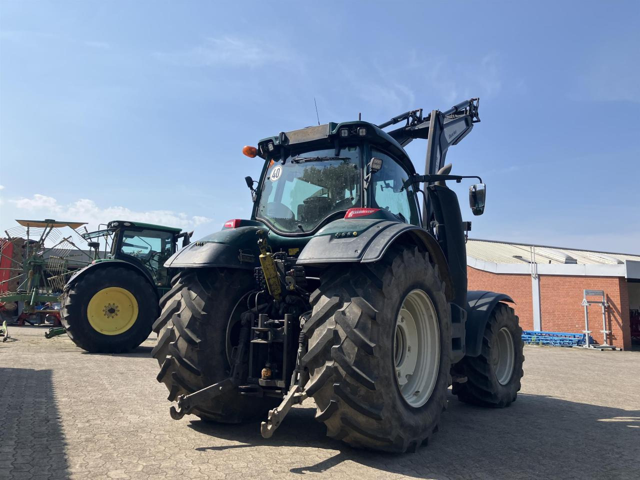Valtra T 174 Direct - Traktor: slika 3 Valtra T 174 Direct - Traktor: slika 3