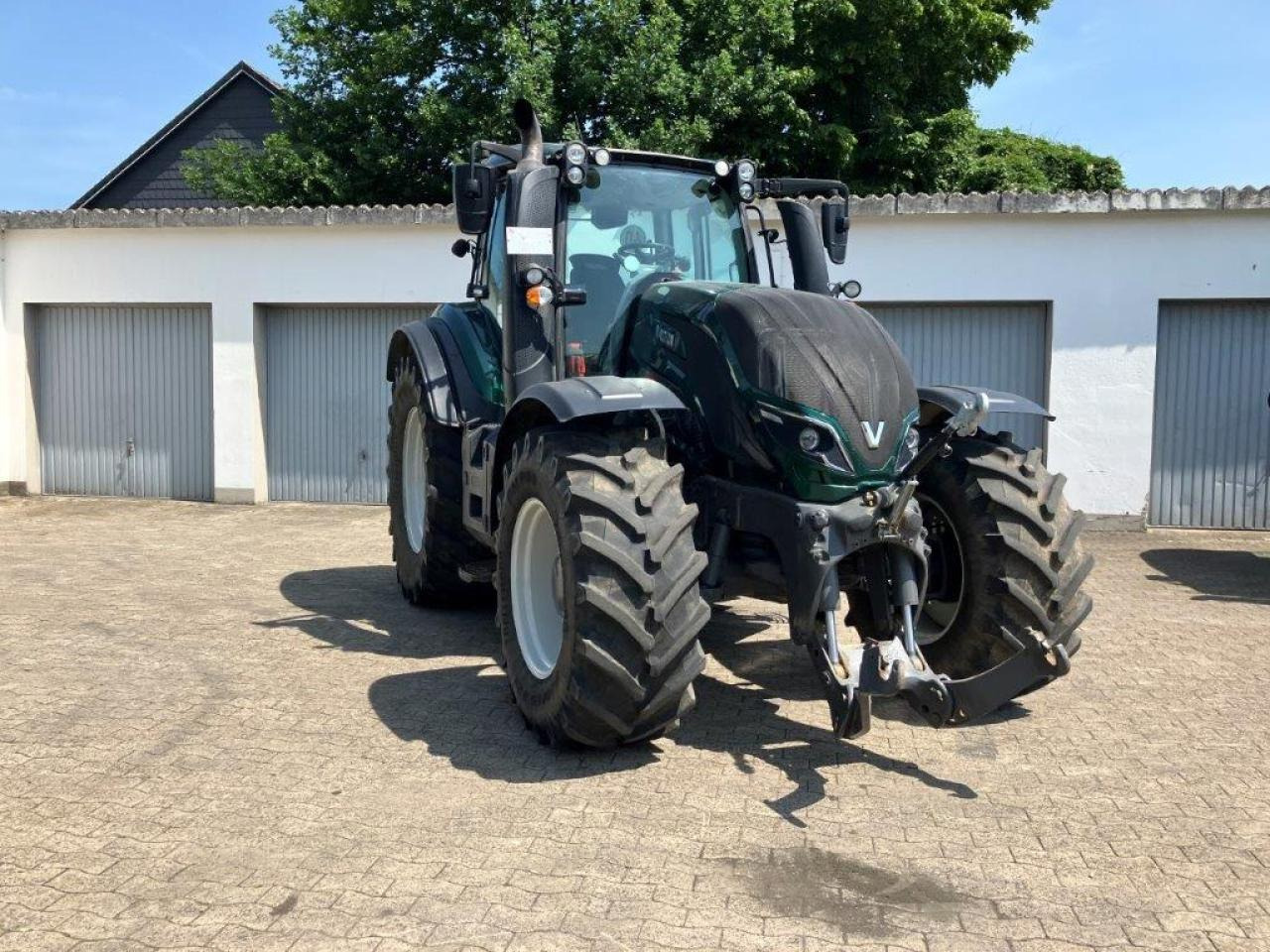 Valtra T154 Active - Traktor: slika 2 Valtra T154 Active - Traktor: slika 2