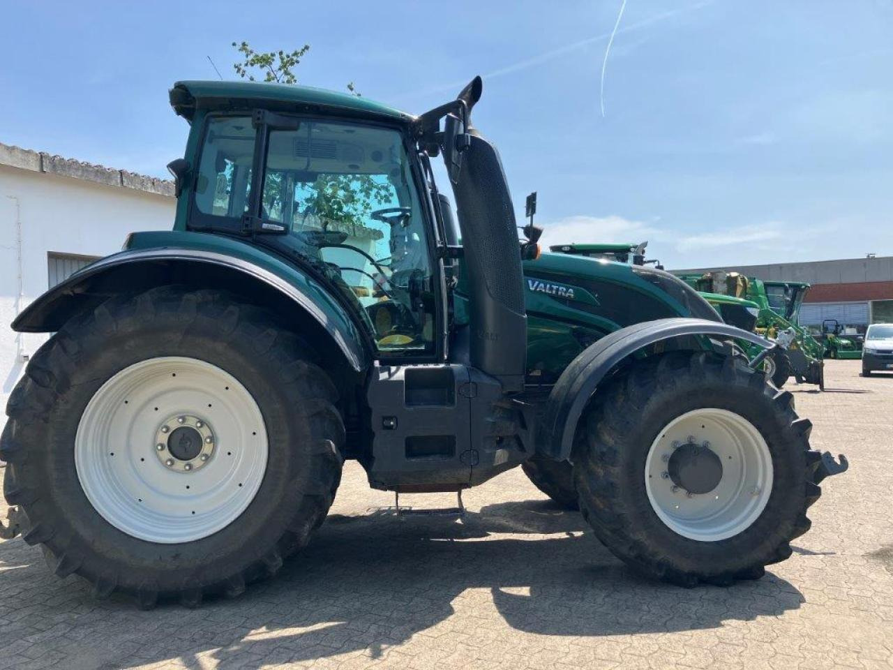 Valtra T154 Active - Traktor: slika 3 Valtra T154 Active - Traktor: slika 3