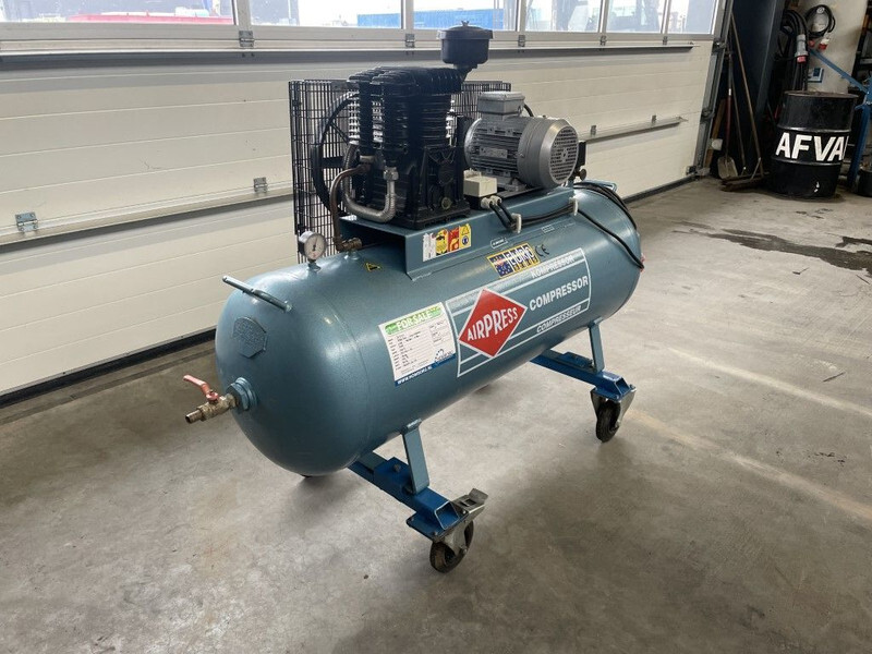 Airpress K300/600 Elektrische Zuigercompressor 3 kW 400 L / min 10 Bar - Zračni kompresor: slika 2 Airpress K300/600 Elektrische Zuigercompressor 3 kW 400 L / min 10 Bar - Zračni kompresor: slika 2