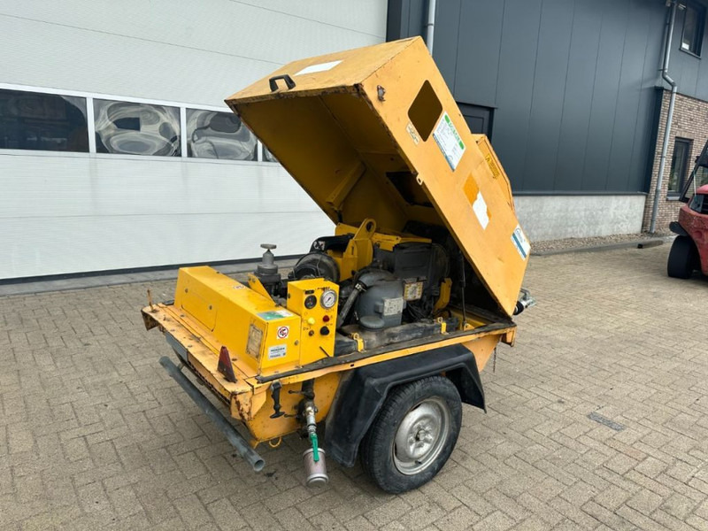 Atlas-Copco ATCA 2000 Deutz F2L 1011 Mobiele Diesel Schroefcompressor 18.5 kW 7 Bar - Zračni kompresor: slika 2 Atlas-Copco ATCA 2000 Deutz F2L 1011 Mobiele Diesel Schroefcompressor 18.5 kW 7 Bar - Zračni kompresor: slika 2