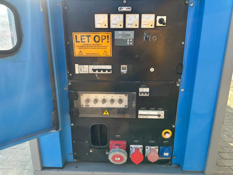 Generator Atlas-Copco QAS 60 Perkins Stamford 60 kVA Silent Rental generatorset: slika 9