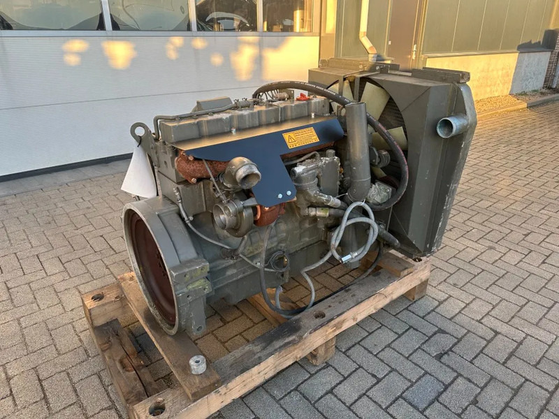 Cummins C300-20 Diesel Engine 300 PK / HP 6 cylinder Diesel motor - Motor za Oprema za rokovanje z materiali: slika 2 Cummins C300-20 Diesel Engine 300 PK / HP 6 cylinder Diesel motor - Motor za Oprema za rokovanje z materiali: slika 2