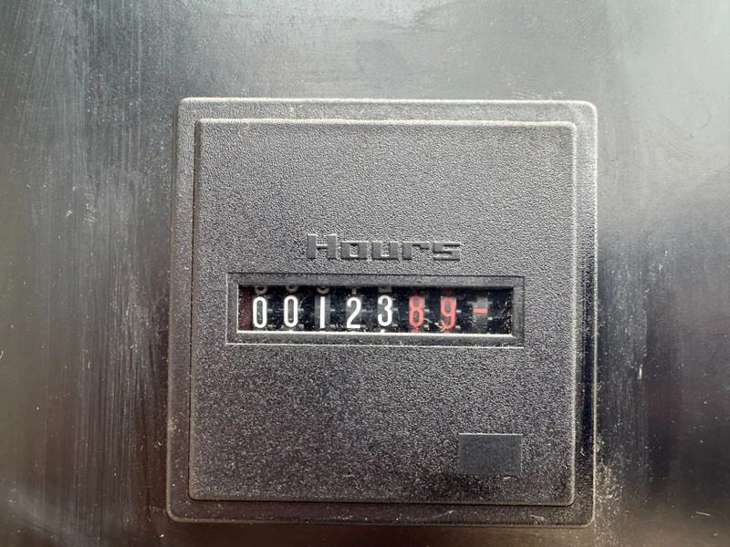 Cummins KTA 38 G1 Leroy Somer 800 kVA noodstroom generatorset as New ! 123 hours ! - Generator: slika 4 Cummins KTA 38 G1 Leroy Somer 800 kVA noodstroom generatorset as New ! 123 hours ! - Generator: slika 4