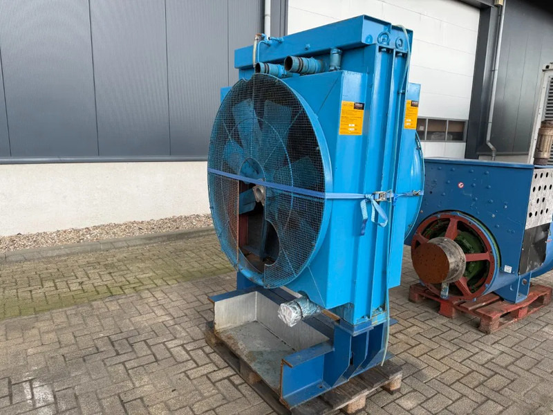 Cummins KTTA 19 G Radiateur Koeler Radiator 700 PK - Motor za Oprema za rokovanje z materiali: slika 1 Cummins KTTA 19 G Radiateur Koeler Radiator 700 PK - Motor za Oprema za rokovanje z materiali: slika 1