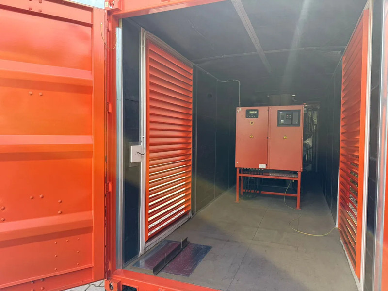 Grupel Baudouin 2200 kVA Silent generatorset in 40 ft container Overstock New ! - Generator: slika 4 Grupel Baudouin 2200 kVA Silent generatorset in 40 ft container Overstock New ! - Generator: slika 4