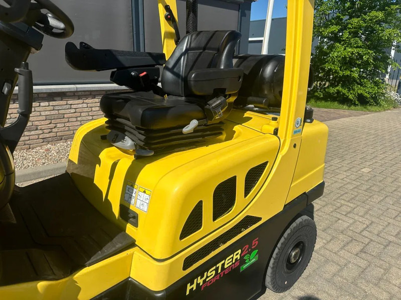 Hyster H2.5FT 2.5 ton Duplex Sideshift LPG Heftruck 2019 - Plinski viličar: slika 3 Hyster H2.5FT 2.5 ton Duplex Sideshift LPG Heftruck 2019 - Plinski viličar: slika 3