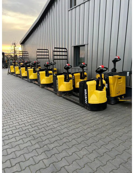Hyster P2.0S FBW 2 ton Pallettruck Meerijder Elektra Palletwagen - Paletni viličar: slika 2 Hyster P2.0S FBW 2 ton Pallettruck Meerijder Elektra Palletwagen - Paletni viličar: slika 2