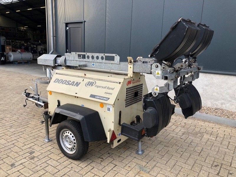 Ingersoll Rand Kubota LT6K 9 meter light tower generator - Razsvetljevalni stolp: slika 4 Ingersoll Rand Kubota LT6K 9 meter light tower generator - Razsvetljevalni stolp: slika 4
