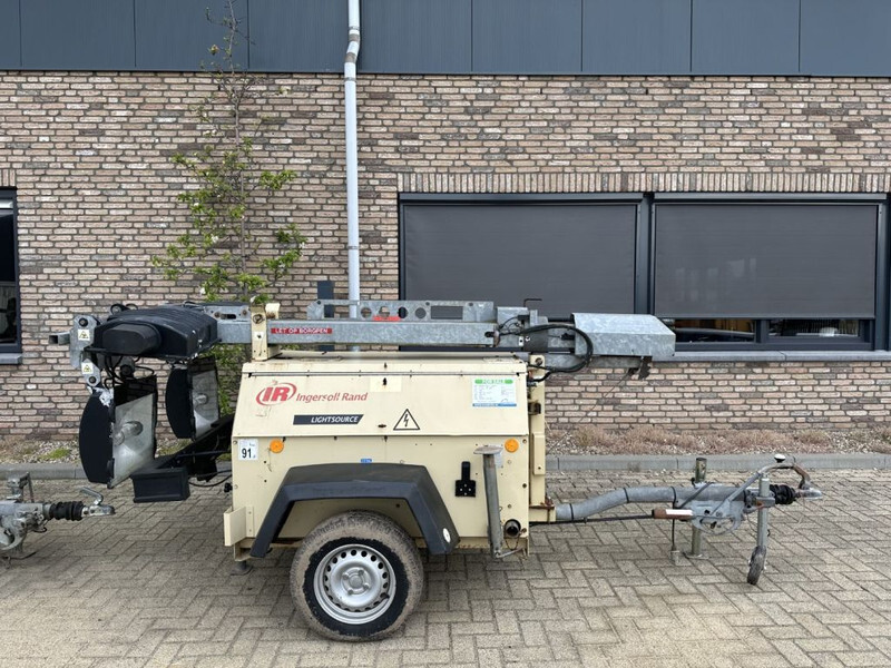 Ingersoll Rand LT6K Kubota 6 kVA Mobiele Lichtmast Aggregaat Light Tower - Razsvetljevalni stolp: slika 2 Ingersoll Rand LT6K Kubota 6 kVA Mobiele Lichtmast Aggregaat Light Tower - Razsvetljevalni stolp: slika 2